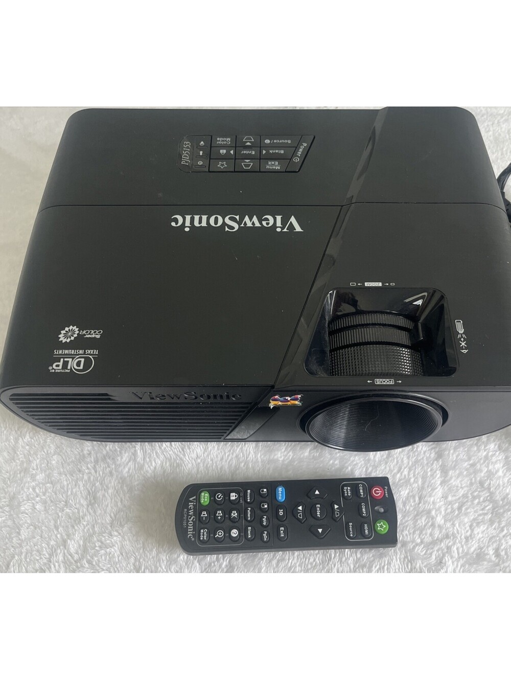 CRYSTAL CLEAR Projector! ViewSonic PJD5153 DLP Home Theater Business Projector